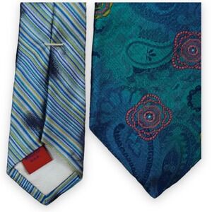 Robert Graham Tie Mens Multicolor 100% Silk Repeating Pattern Green Blue Paisley
